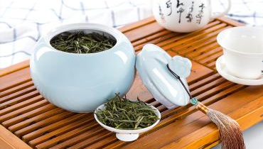 民族知名品牌，专注经营每一片茶叶二十年，为消费者提供大山里最优质的茶叶